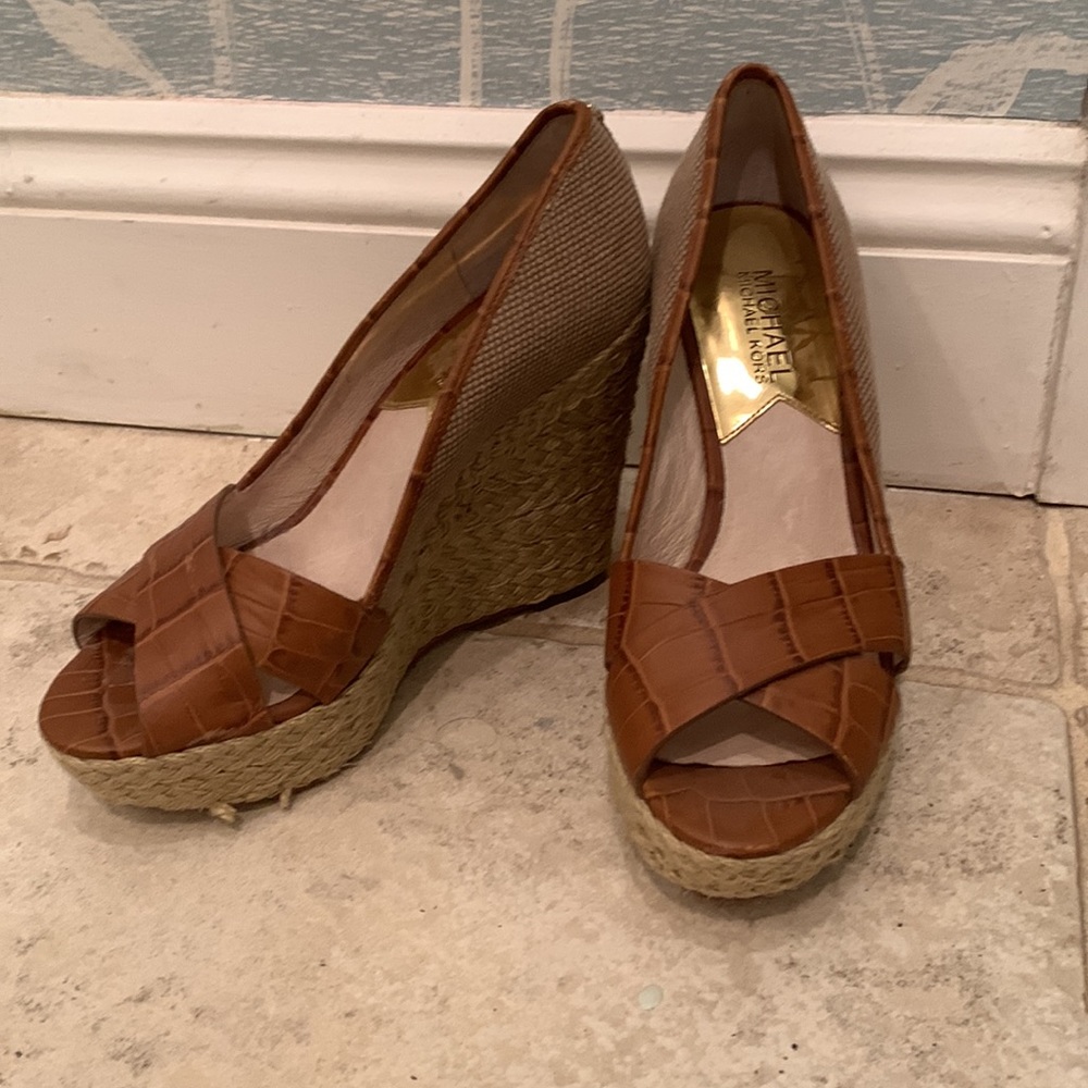 Michael Kors. Size 6.